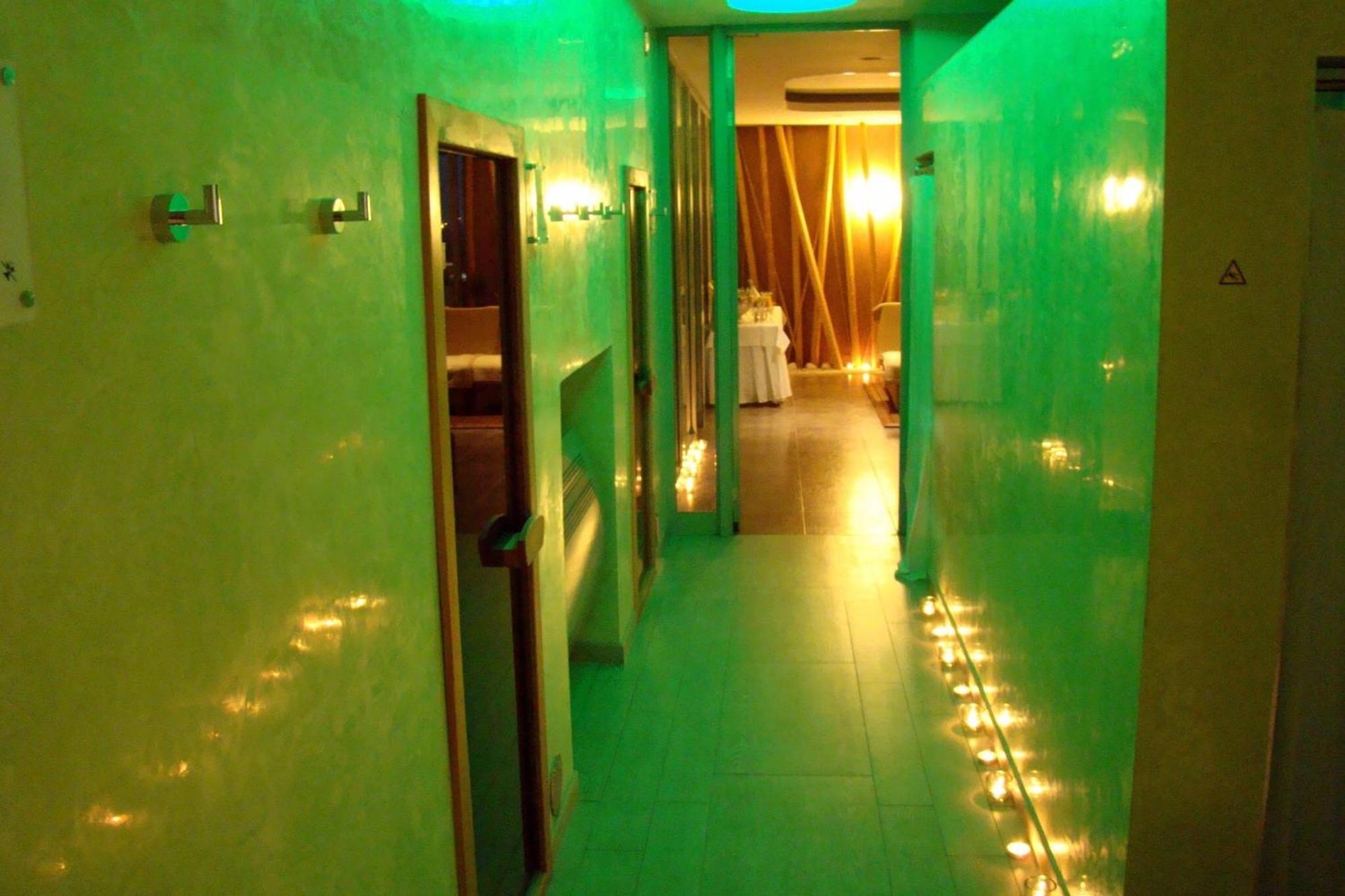 Hotel Ponteo - Activity Park Bratysława Zewnętrze zdjęcie